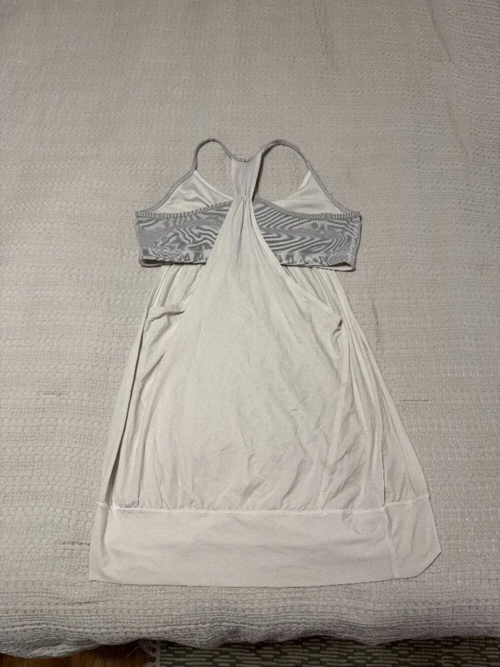 Lululemon White No Limits Tank Built In Bra Size 12